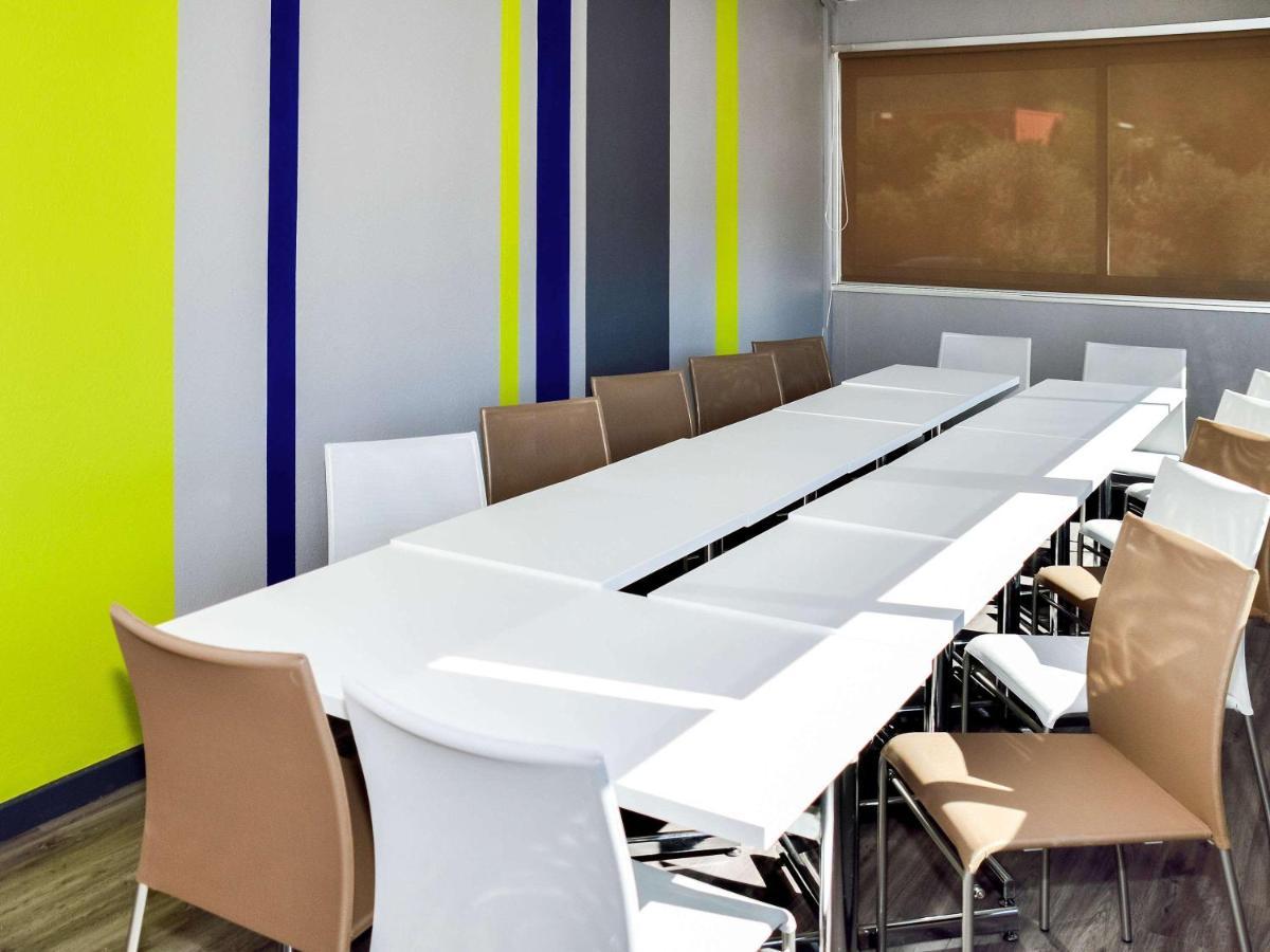 Ibis Budget Aubagne Paluds Agora Buitenkant foto